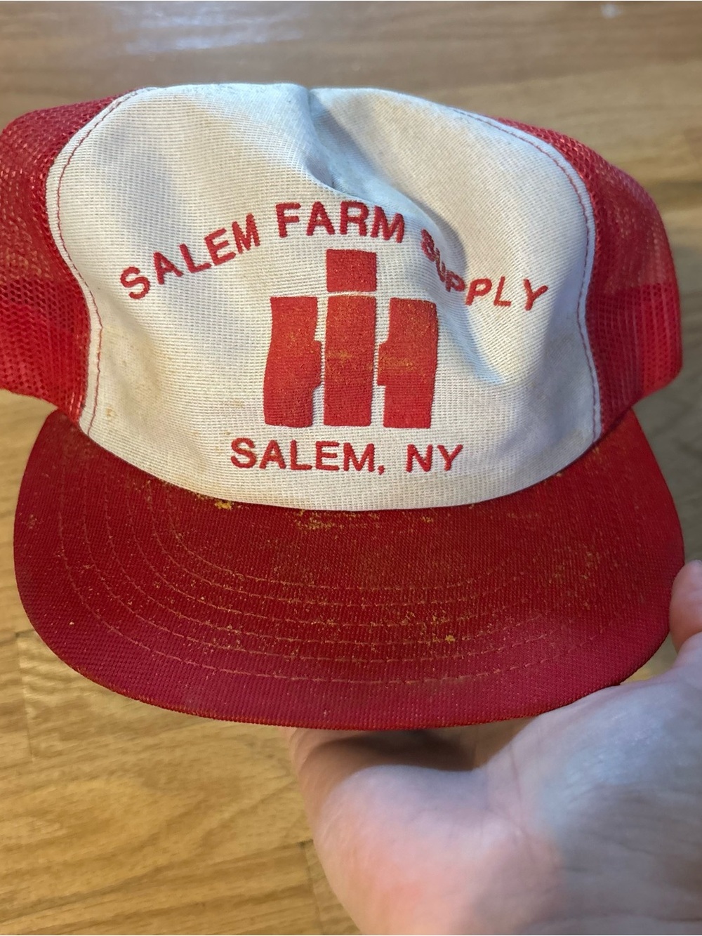 Vintage Trucker Hat SnapBack Mesh Salem New York Farm Supply Red white
